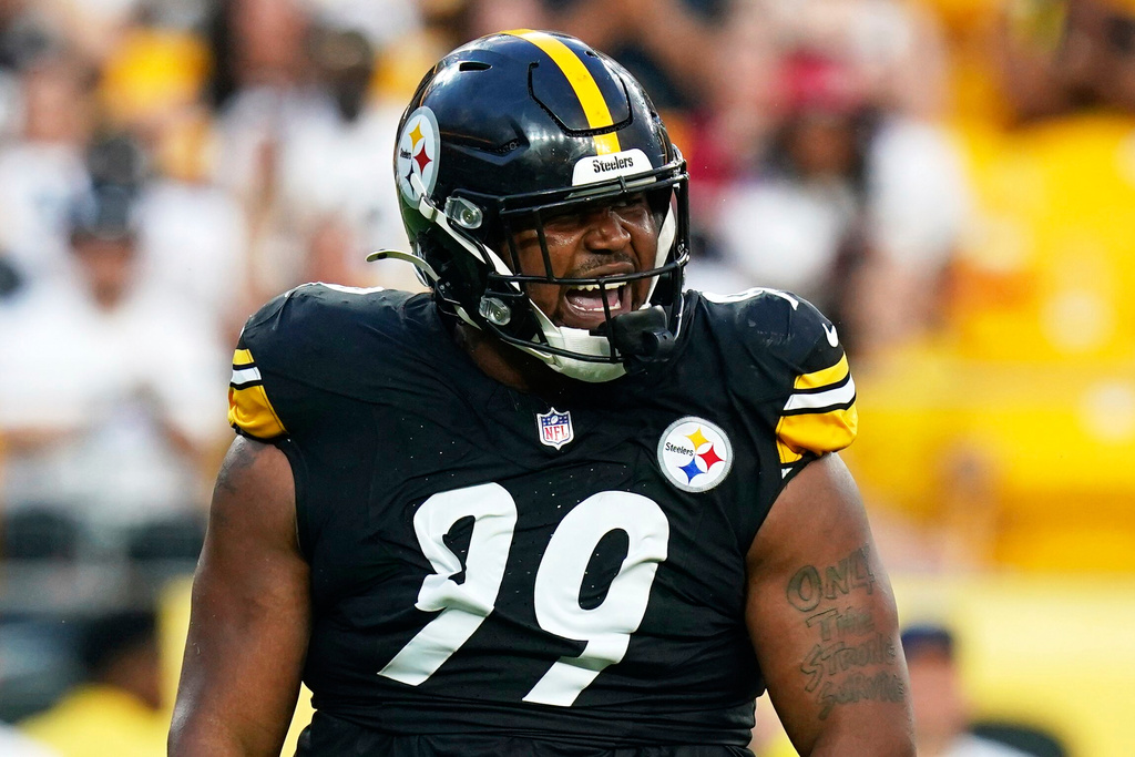 Pittsburgh Steelers defensive tackle Derrick Harmon celebrates sacking Tampa Bay Buccaneers quarterback Kyle Trask during the first half of an NFL football preseason game, Saturday, Aug. 16, 2025 in Pittsburgh. (AP Photo/Matt Freed)