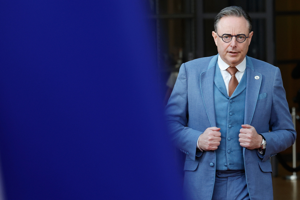 Belgium's Prime Minister Bart De Wever arrives for the EU summit at the European Council building in Brussels, Thursday, March 19, 2026. (AP Photo/Geert Vanden Wijngaert)