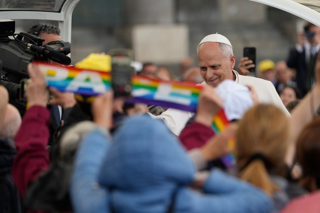 Pope Leo XIV leaves Naples at the end of a one-day pastoral visit to Pompeii and Naples,Friday, May 8, 2026. (AP Photo/Gregorio Borgia)