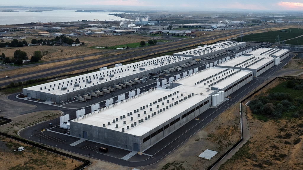 FILE - Amazon Web Services data center is visible on Aug. 22, 2024, in Boardman, Ore. (AP Photo/Jenny Kane, File)
