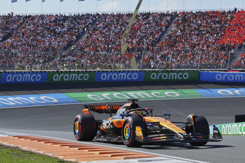McLaren driver Oscar Piastri of Australia in action during the qualifying for the Formula One Dutch Grand Prix in Zandvoort, Netherlands, Saturday, Aug. 30, 2025. (AP Photo/Peter Dejong)