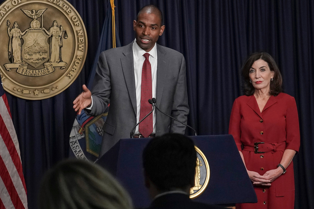 FILE - New York Lt. Gov. Antonio Delgado, left, holds a news conference with Gov. Kathy Hochul, May 25, 2022, in New York. (AP Photo/Bebeto Matthews, File)