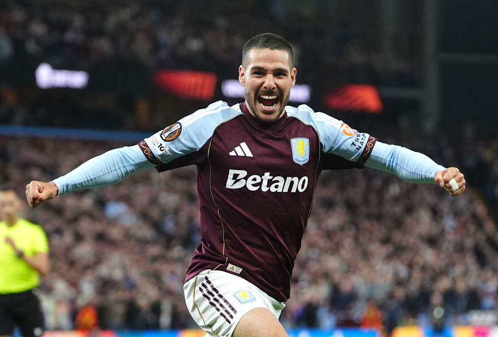 Aston Villa's Emi Buendia celebrates scoring their side's second goal during the Europa League quarterfinal second leg soccer match between Aston Villa and Bologna, in Birmingham, England, Thursday, April 16, 2026. (David Davies/PA via AP)