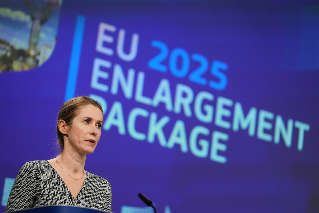 European Union foreign policy chief Kaja Kallas addresses a media conference at EU headquarters in Brussels, Belgium, Tuesday, Nov. 4, 2025. (AP Photo/Virginia Mayo)