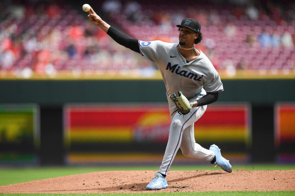 Miami Marlins' Eury Pérez pitches during the first inning of a baseball game against the Cincinnati Reds on Sunday, Aug. 16, 2026 in Cincinnati. (AP Photo/Tanner Pearson)
