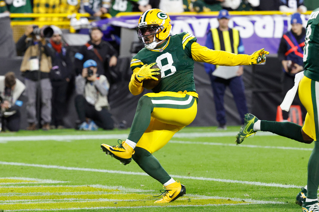 Green Bay Packers running back Josh Jacobs rushes for a touchdown during the first half of an NFL football game against the Carolina Panthers in Green Bay, Wis., Thursday, Oct. 29, 2026. (AP Photo/Mike Roemer)