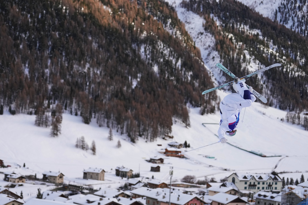 United States' Jaelin Kauf competes during the women's freestyle skiing moguls finals at the 2026 Winter Olympics, in Livigno, Italy, Wednesday, Feb. 11, 2026. (AP Photo/Lindsey Wasson)