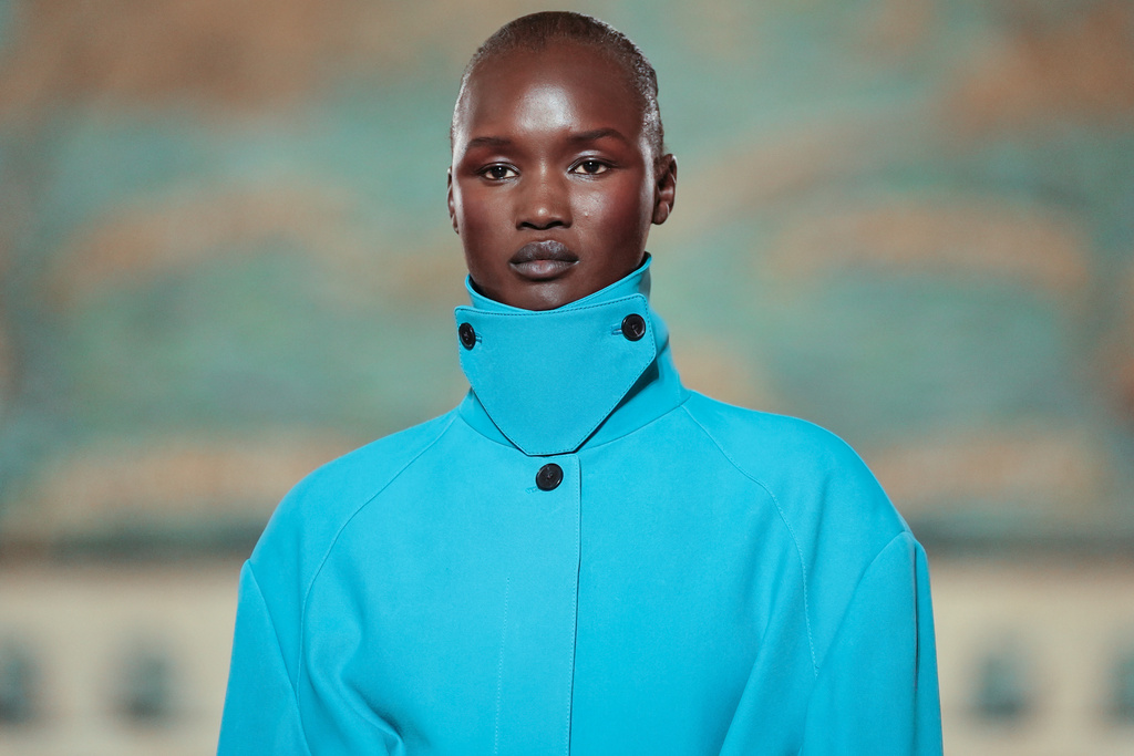 A model walks the runway during the Tory Burch spring/summer 2026 fashion show during New York Fashion Week, Monday, Sept. 15, 2025, in New York. (AP Photo/Yuki Iwamura)