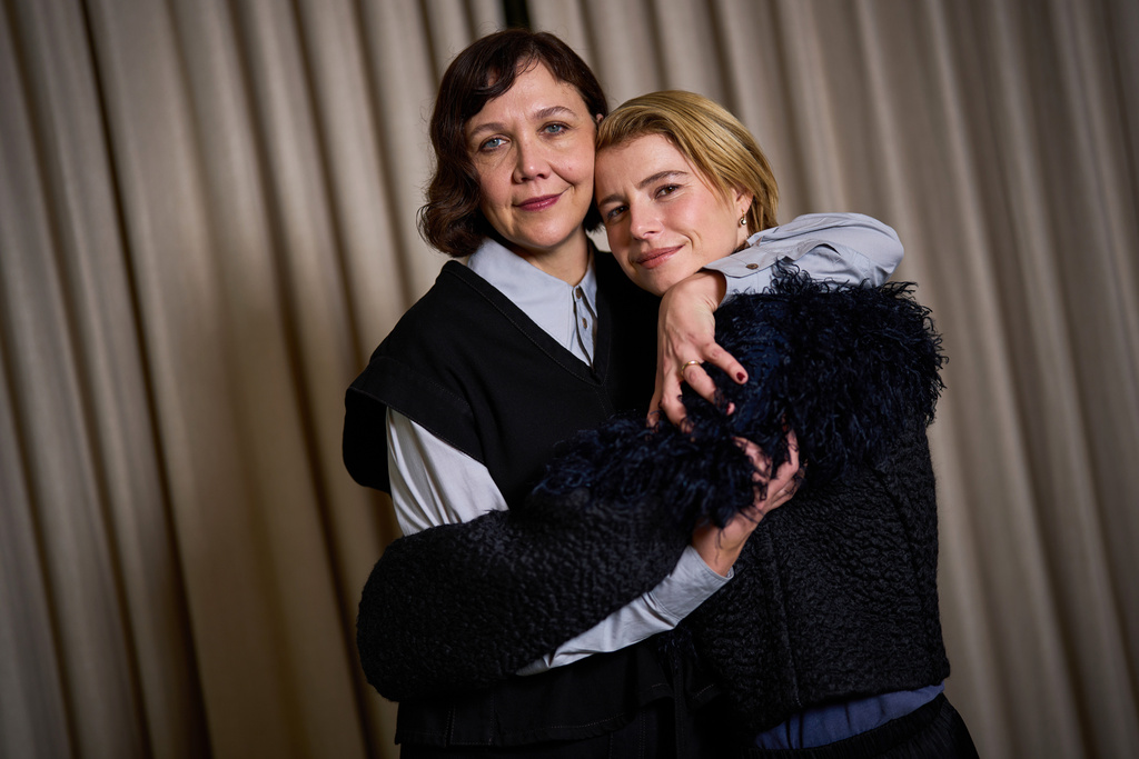 Maggie Gyllenhaal, left, and Jessie Buckley poses for portrait photographs for the film "The Bride!" in London, Friday, Feb. 27, 2026. (Photo by Scott A Garfitt/Invision/AP)