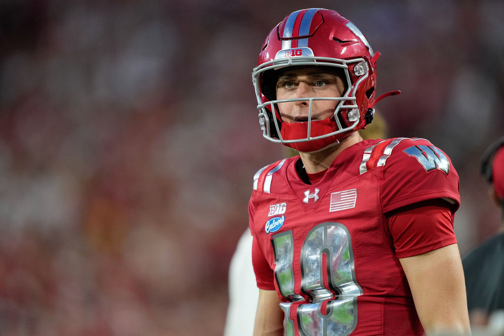 FILE - Wisconsin quarterback Ryan Hopkins looks on from the sidelines during the first half of an NCAA college football game against Notre Dame Sunday, Sept. 6, 2026, in Green Bay, Wis. (AP Photo/Kayla Wolf, File)