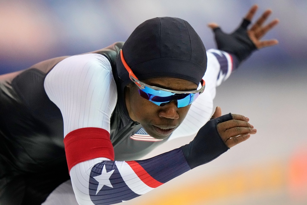 Erin Jackson competes in the women's 500 meters at the U.S. Olympic trials for long track speed skating at the Pettit National Ice Center Sunday, Jan. 4, 2026 in Milwaukee. (AP Photo/Morry Gash)
