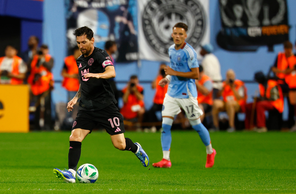 Inter Miami forward Lionel Messi (10) plays the ball against New York City FC midfielder Hannes Wolf (17) during the first half of a MLS soccer game, Wednesday, Sept. 24, 2025, in New York. (AP Photo/Noah K. Murray)