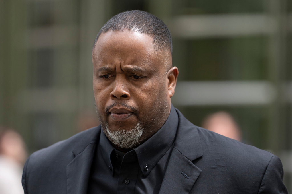 Former NBA player and assistant coach Damon Jones leaves Brooklyn federal court, Tuesday, April 28, 2026, in New York. (AP Photo/Yuki Iwamura)