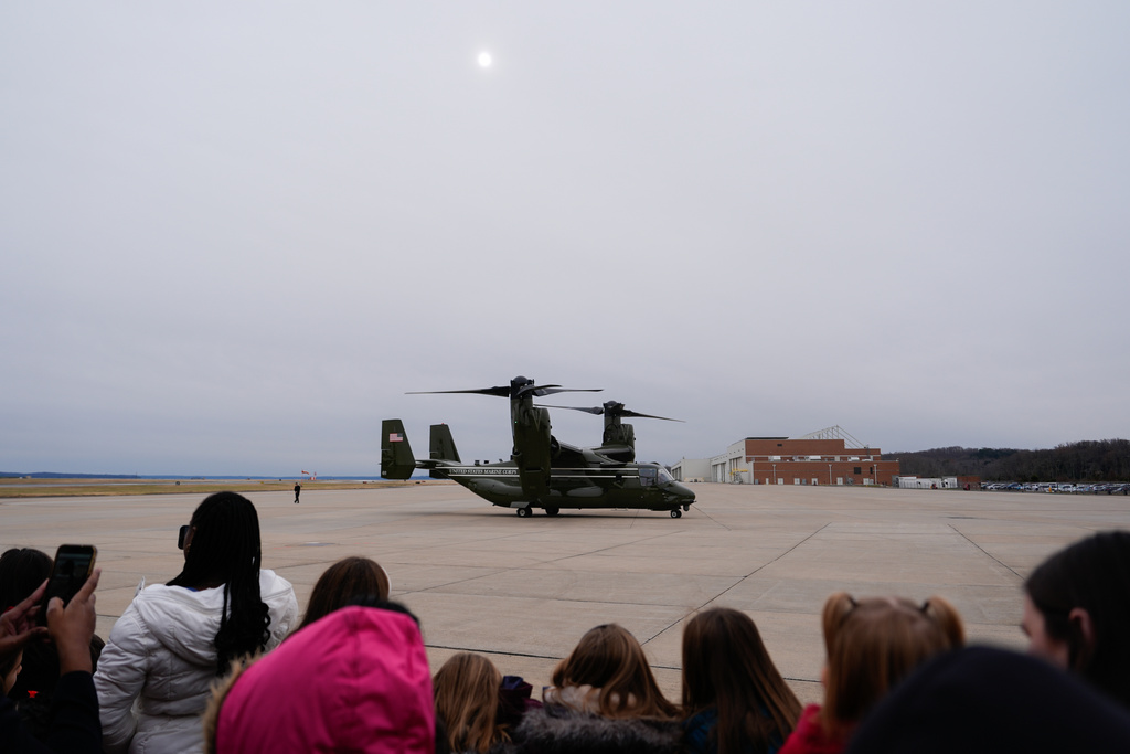 A U.S. Marine Corps MV-22 Osprey, carrying first lady Melania Trump, lands before a Toys for Tots charity drive event at Marine Corps Base Quantico, Monday, Dec. 8, 2025, in Quantico, Va. (AP Photo/Julia Demaree Nikhinson)