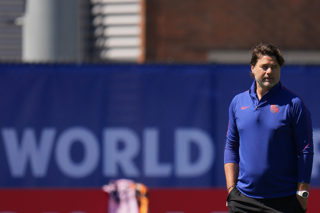 United States head coach Mauricio Pochettino takes part in a training session ahead of the team's World Cup Group D soccer match against Australia in Seattle, Thursday, June 18, 2026. (AP Photo/Manu Fernandez)