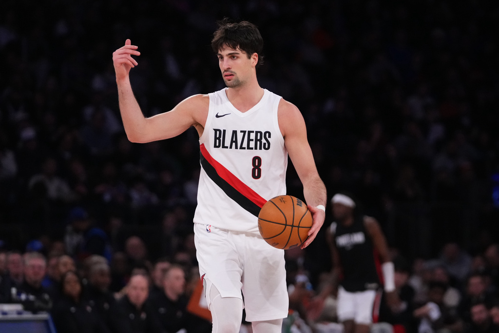 Portland Trail Blazers' Deni Avdija (8) looks to pass during the second half of an NBA basketball game against the New York Knicks Friday, Jan. 30, 2026, in New York. (AP Photo/Frank Franklin II)