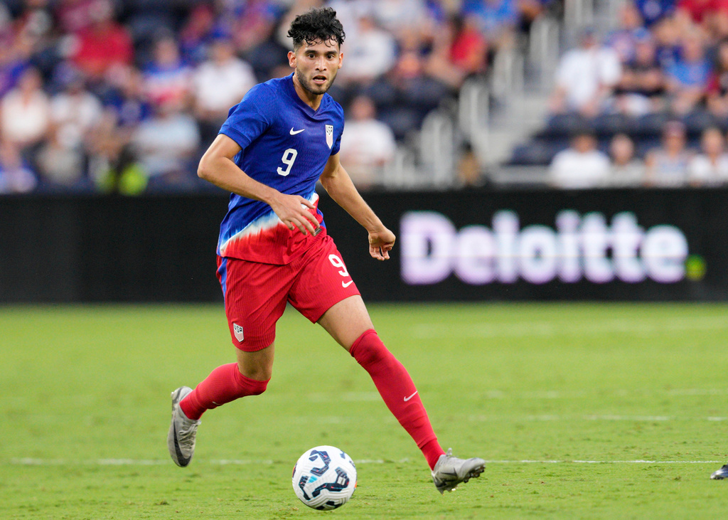 FILE - United States forward Ricardo Pepi (9) controls the ball during a friendly soccer match against the New Zealand, Tuesday, Sept. 10, 2024, in Cincinnati. (AP Photo/Jeff Dean, File)