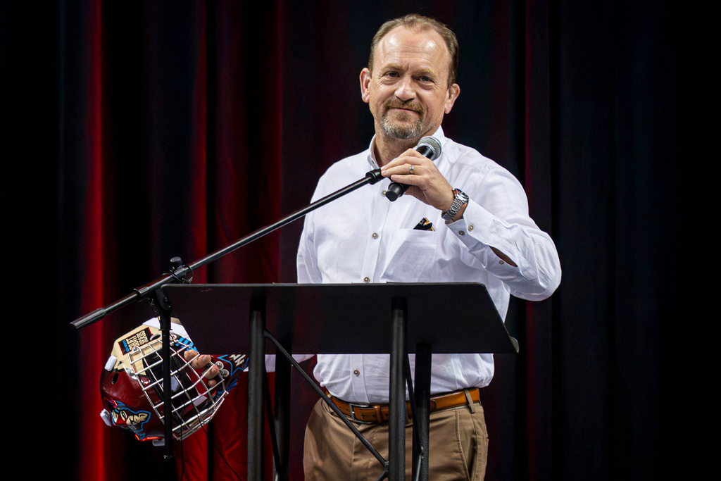 Mayor Gregg Hull speaks about the New Mexico Goatheads, the state's new pro hockey team, at the Rio Rancho Events Center in Rio Rancho, N.M., on Sept. 29, 2025. (Jessica Baca/The Albuquerque Journal via AP)