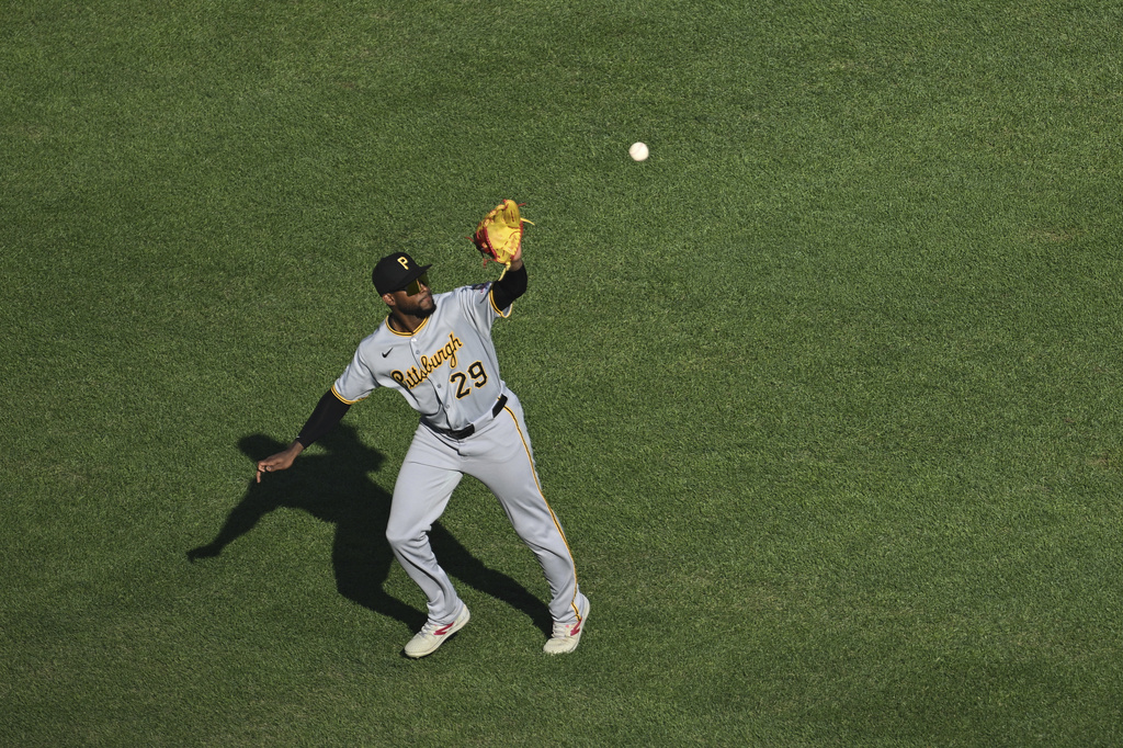 Pittsburgh Pirates outfielder Alexander Canario catches a fly ball hit by Washington Nationals' Luis García Jr. against pitcher Bubba Chandler during the fifth inning of a baseball game Saturday, Sept. 13, 2025, in Washington. (AP Photo/Terrance Williams)