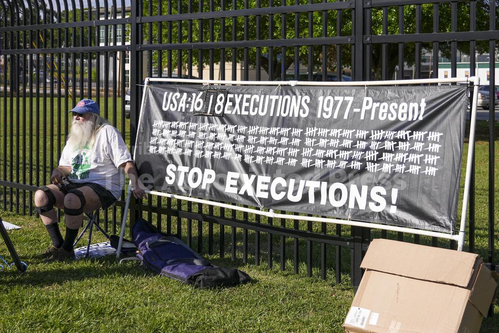 Seguin PD Elementary school student arrested, accused of bringing