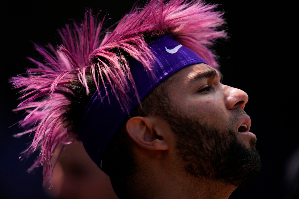Arizona Diamondbacks' Lourdes Gurriel Jr. (12) sits in the dugout during the first inning of a baseball game against the Chicago Cubs, Saturday, May 2, 2026, in Chicago. (AP Photo/Erin Hooley)