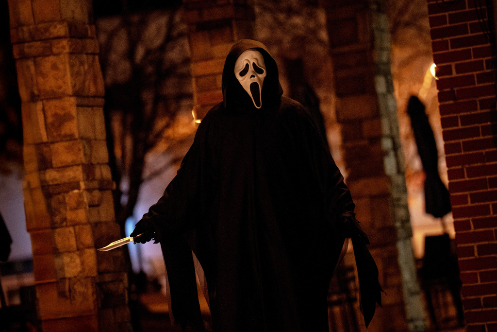 This image released by Paramount Pictures shows the character Ghostface in a scene from "Scream 7." (Paramount Pictures via AP)