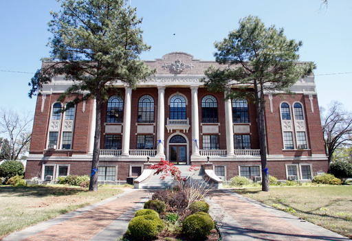FILE - This April 7, 2009 file photo shows the Lonoke County Courthouse in Lonoke, Ark. (Jeff Mitchell/Arkansas Democrat-Gazette via AP) FILE - This April 7, 2009 file photo shows the Lonoke County Courthouse in Lonoke, Ark. (Jeff Mitchell/Arkansas Democrat-Gazette via AP)