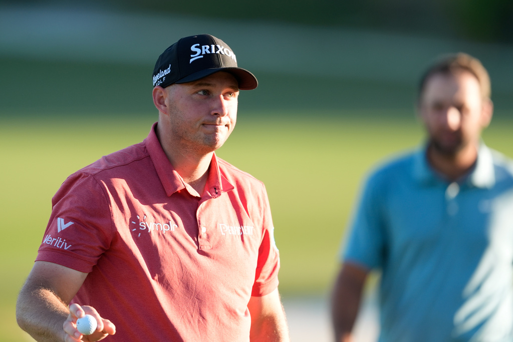 Sepp Straka, of Austria, reacts after his putt on the 18th hole during the third round of the Hero World Challenge PGA Tour at Albany Golf Club in New Providence, Bahamas, Saturday, Dec. 6, 2025. (AP Photo/Fernando Llano)