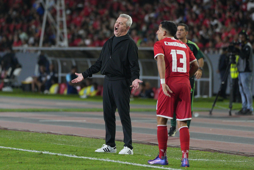 Mexico's coach Javier Aguirre reacts during a friendly soccer match against Panama in Panama City, Thursday, Jan. 22, 2026. (AP Photo/Agustin Herrera)