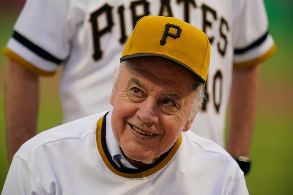 FILE - Pitcher Dave Giusti, a member of the 1971 World Champion Pittsburgh Pirates, takes part in a celebration of the 50th anniversary of the championship season before of a baseball game between the Pittsburgh Pirates and the New York Mets in Pittsburgh, July 17, 2021. (AP Photo/Gene J. Puskar, File)