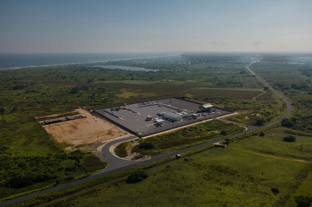 A compressor station for the Southeast Gateway natural gas pipeline operates in Coatzacoalcos, Mexico, Oct. 28, 2025. (AP Photo/Felix Marquez)