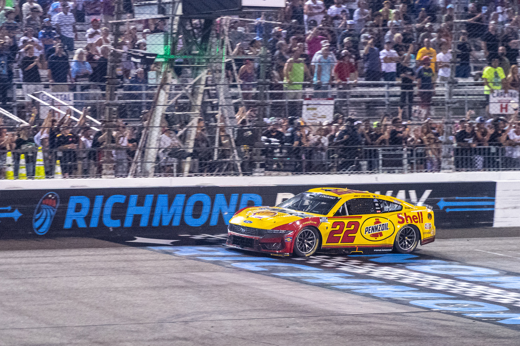 Team Penske driver Joey Logano (22) wins the Cook Out 400 at Richmond Raceway, Saturday, Aug. 15, 2026, in Richmond Va. (AP Photo/Robert Simmons)