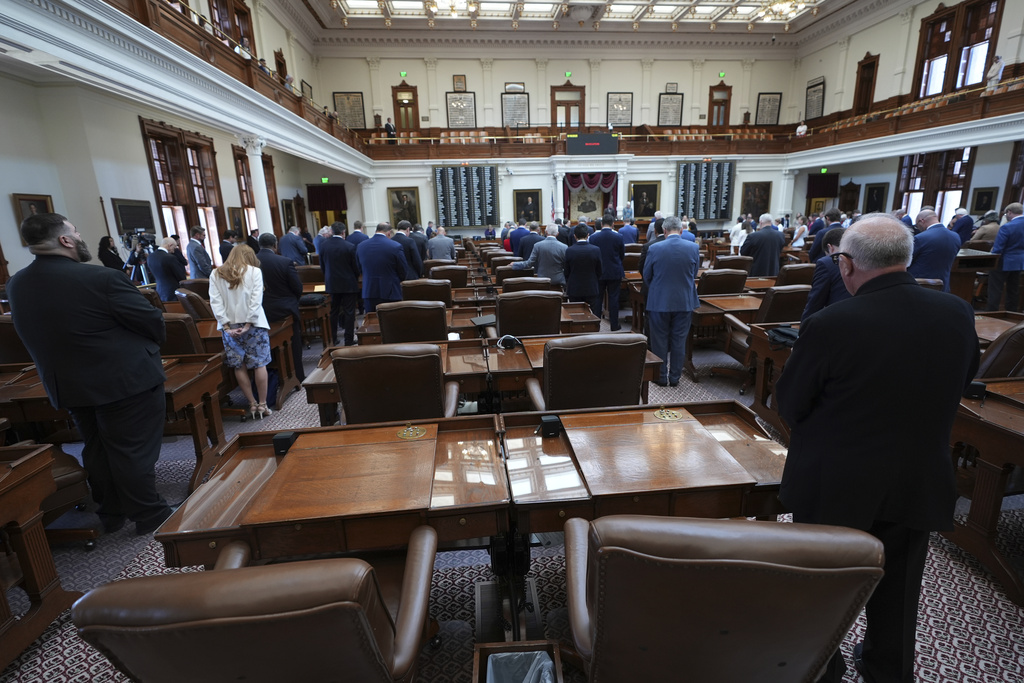 With some members absent, Texas gather for a Special Session with a quorum, Monday, Aug. 18, 2025, in Austin, Texas. (AP Photo/Eric Gay)