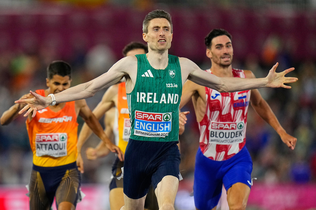 Mark English of Ireland celebrates after winning the gold medal in the men's 800 meters final at the European Athletics Championships in Birmingham, England, Thursday, Aug. 13, 2026. (AP Photo/Petr David Josek)