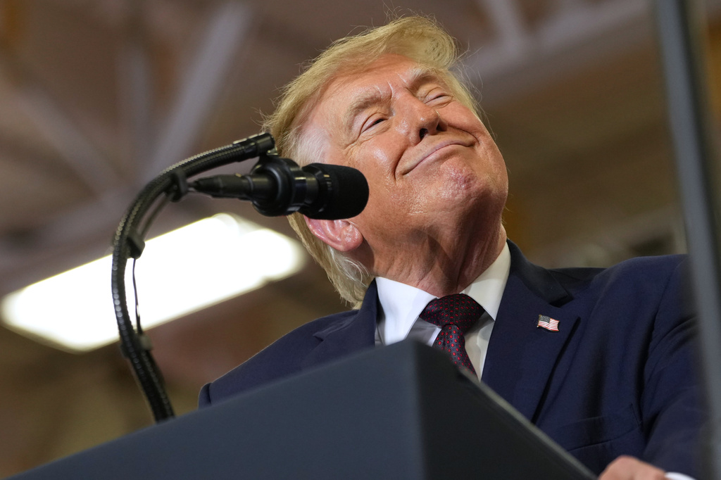 President Donald Trump speaks during a campaign rally at the Shoemaker Center at Ohio University Chillicothe in Chillicothe, Ohio, Wednesday, Oct. 28, 2026. (AP Photo/Mark Schiefelbein)