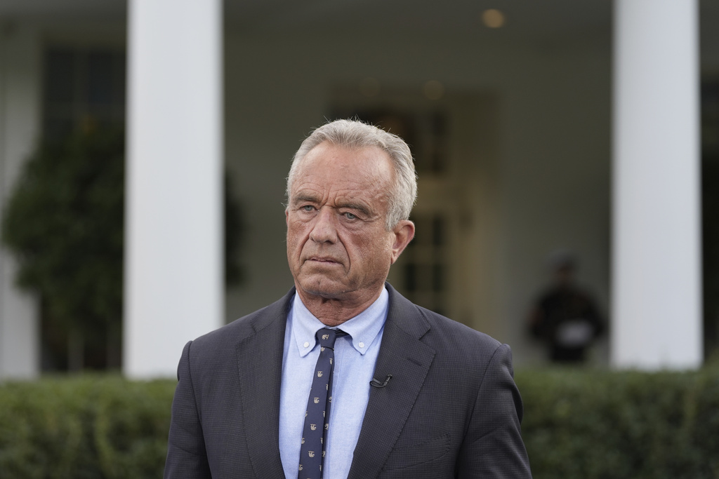 Health and Human Services Secretary Robert F. Kennedy Jr., prepares for a television interview outside the West Wing of the White House, Tuesday, Sept. 9, 2025, in Washington. (AP Photo/Alex Brandon)
