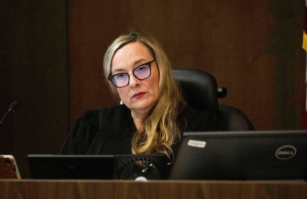 Judge H. Shaina Colover listens as Daniel Dutko gives his closing arguments in the wrongful death lawsuit by the family of pitcher Tyler Skaggs against the Los Angeles Angels in Orange County Superior Court in Santa Ana, Calif., Monday, Dec. 15, 2025. (Paul Bersebach/The Orange County Register via AP, Pool)