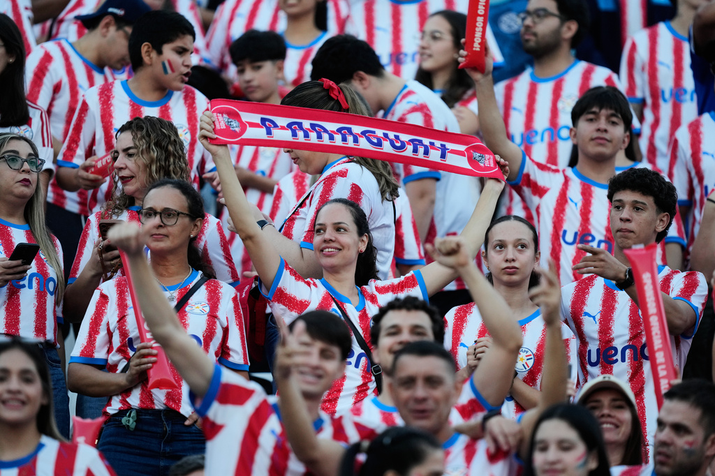 Paraguay's fans cheer prior to an international friendly soccer match against Nicaragua in Asuncion, Paraguay, Friday, June 5, 2026. (AP Photo/Jorge Saenz)