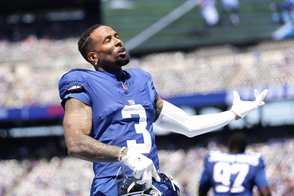 New York Giants wide receiver Odell Beckham Jr. takes the field for a preseason NFL football game against the Minnesota Vikings Saturday, Aug. 15, 2026, in East Rutherford, N.J. (AP Photo/Adam Hunger)