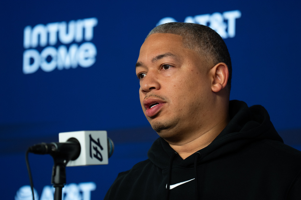 Los Angeles Clippers head coach Tyronn Lue talks to reporters during the NBA basketball team's media day, Monday, Sept. 28, 2026, in Inglewood, Calif. (AP Photo/Jae C. Hong)