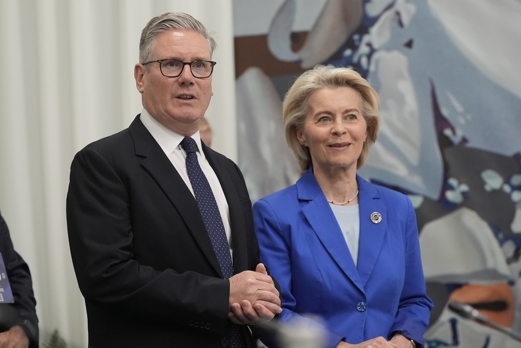 Britain's Prime Minister Keir Starmer, left, and President of the European Commission Ursula von der Leyen attend the European Political Community summit in Yerevan, Armenia, Monday May 4, 2026. (Stefan Rousseau/Pool Photo via AP)