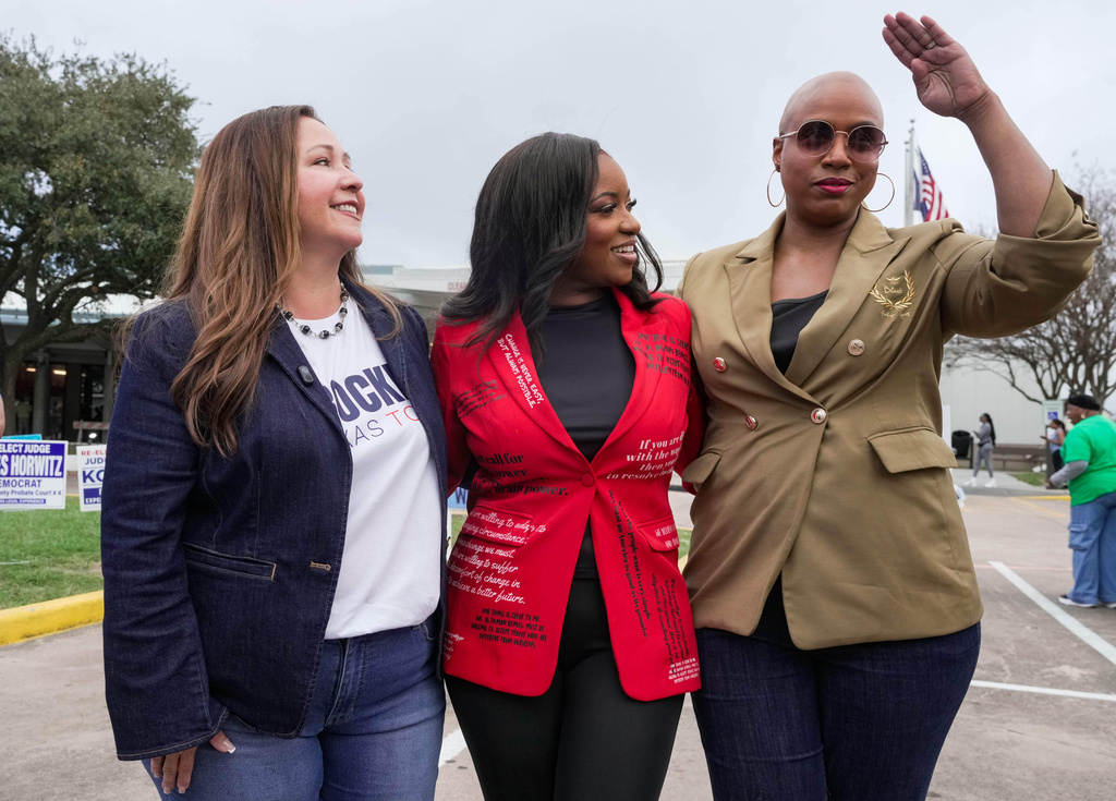 U.S. Reps. Adelita Grijalva of Arizona, Jasmine Crockett of Texas and Ayanna Pressley of Massachusetts, speak with voters during primary election day at the West Gray Metropolitan Multi-Service Center in Houston on Tuesday, March 3, 2026. (Raquel Natalicchio /Houston Chronicle via AP)