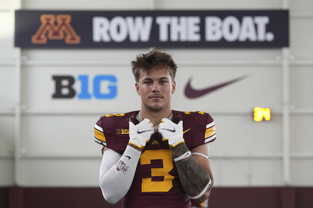Minnesota defensive back Koi Perich poses for a photo Wednesday, July 16, 2025, in Minneapolis. (AP Photo/Abbie Parr)