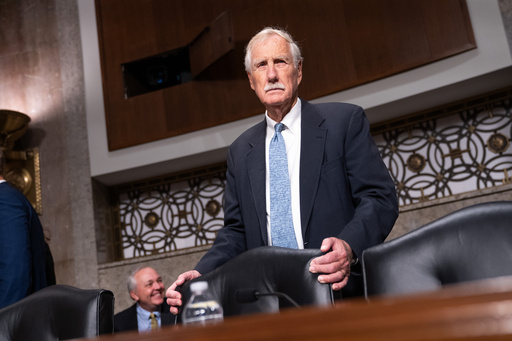 FILE - Sen. Angus King, I-Maine, arrives to a Senate Committee on Armed Services hearing on Capitol Hill in Washington, Oct. 9, 2025. (AP Photo/Allison Robbert, File) FILE - Sen. Angus King, I-Maine, arrives to a Senate Committee on Armed Services hearing on Capitol Hill in Washington, Oct. 9, 2025. (AP Photo/Allison Robbert, File)