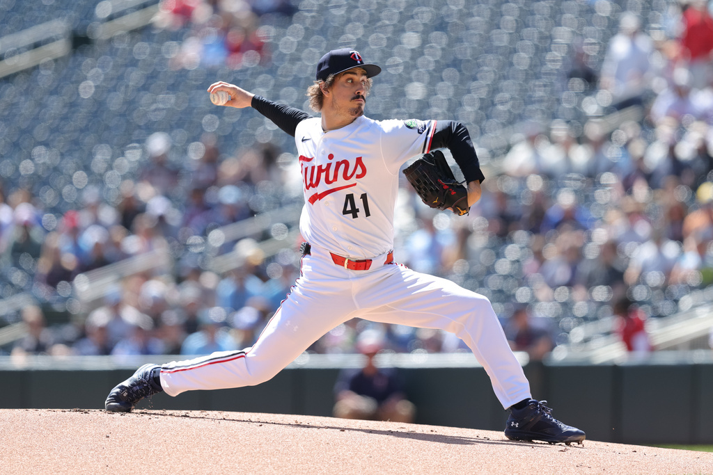 Minnesota Twins pitcher Joe Ryan (41) delivers during the first inning of a baseball game against the Toronto Blue Jays, Sunday, May 3, 2026, in Minneapolis. (AP Photo/Bailey Hillesheim)