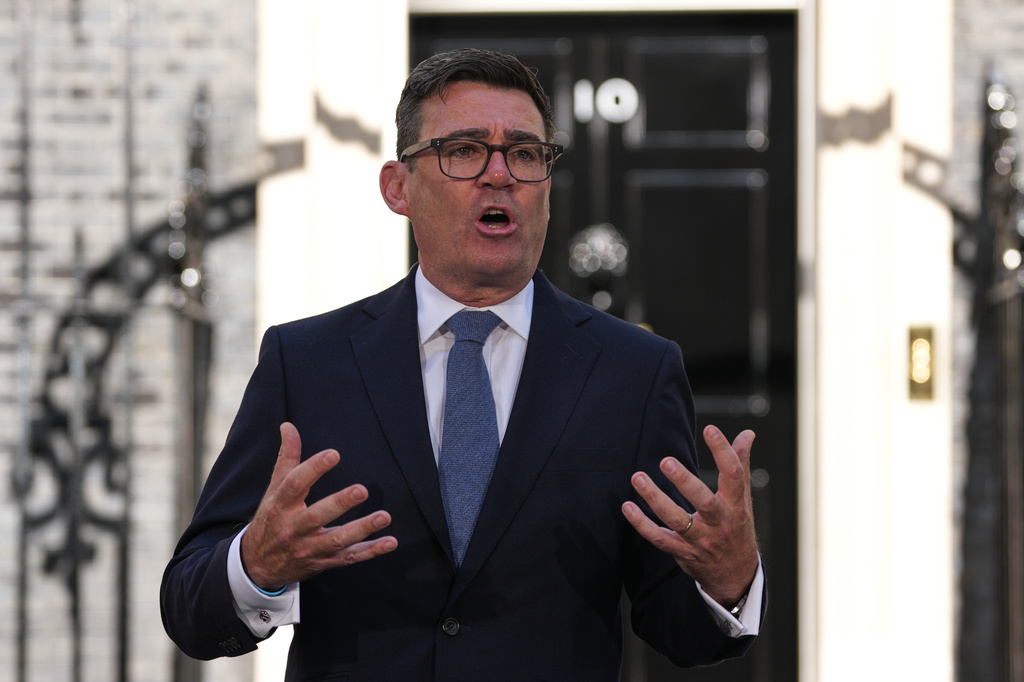 Britain's new Prime Minister Andy Burnham speaks to staff and media at 10 Downing Street in London, Monday, July 20, 2026.(AP Photo/Kirsty Wigglesworth)