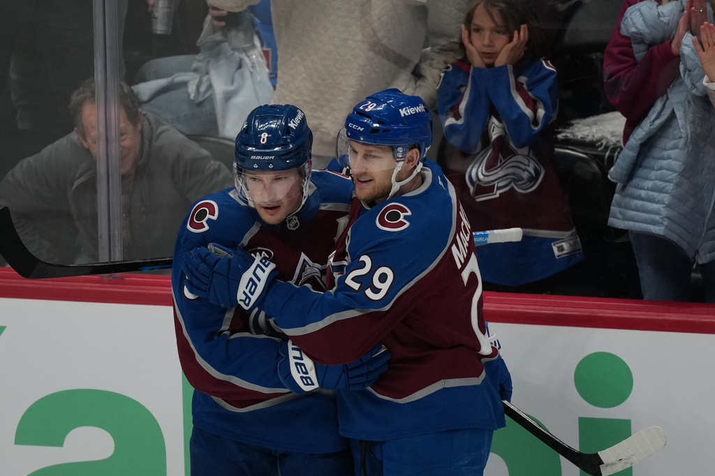 A stunning 9-6 Avalanche win over the Wild turns a defense-first series into a 15-goal frenzy