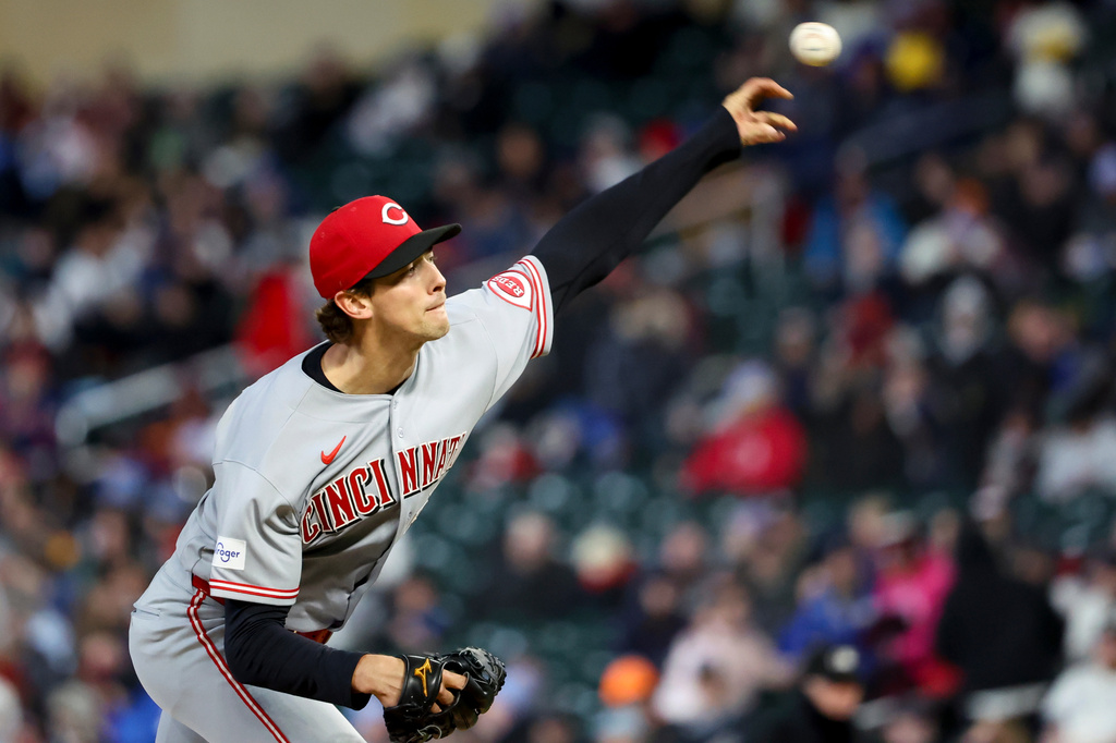 Cincinnati Reds pitcher Brandon Williamson throws to the Minnesota Twins during the fifth inning of a baseball game Friday, April 17, 2026, in Minneapolis. (AP Photo/Ellen Schmidt)