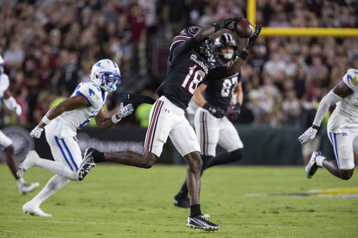 South Carolina wide receiver Brian Rowe Jr. (18) makes a catch against the Kentucky during the first half of an NCAA college football game, Saturday, Sept. 27, 2025, in Columbia, S.C. (AP Photo/Scott Kinser) South Carolina wide receiver Brian Rowe Jr. (18) makes a catch against the Kentucky during the first half of an NCAA college football game, Saturday, Sept. 27, 2025, in Columbia, S.C. (AP Photo/Scott Kinser)