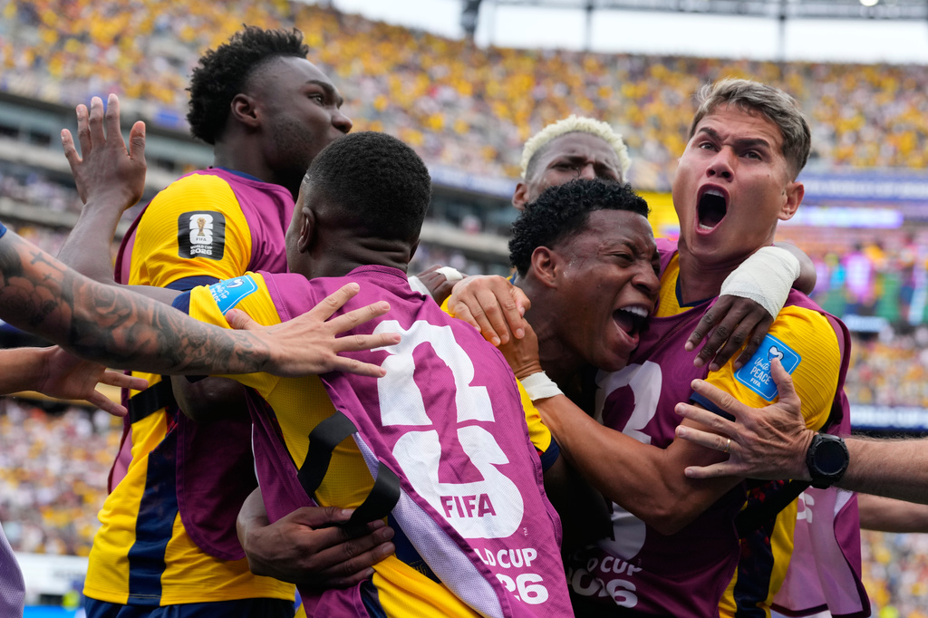 Ecuador's Gonzalo Plata, center right, celebrates scoring his side's second goal against Germany during the World Cup Group E soccer match in East Rutherford, N.J., near New York, Thursday, June 25, 2026. (AP Photo/Yuki Iwamura)